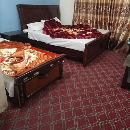 Kaghan Valley Hotel Naran Exteriör bild
